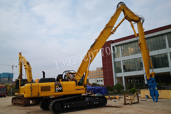 【挖掘機拆樓臂】什么是挖掘機拆樓臂？